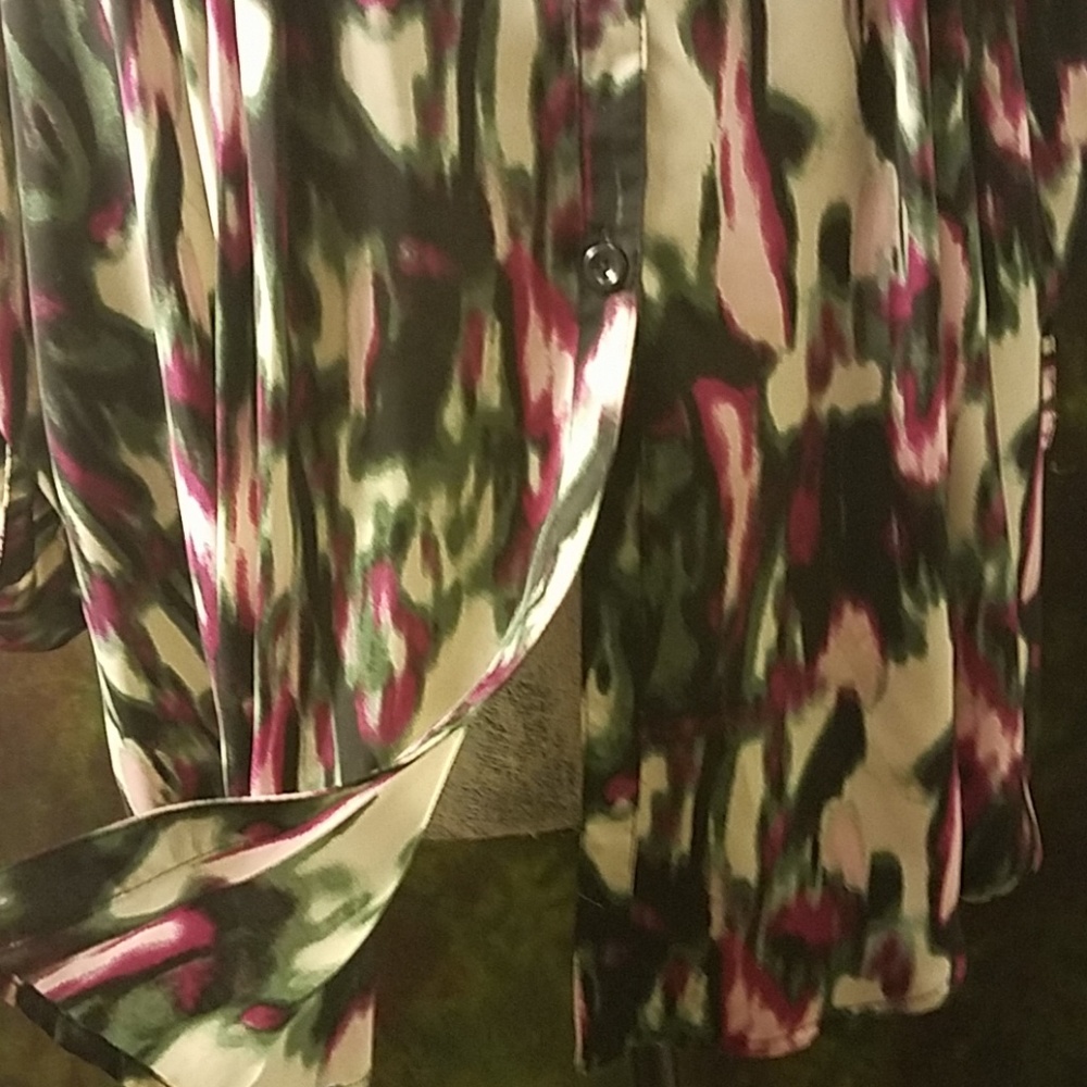 Luxe Abstract Print Long Sleeve Top - Picture 6 of 7